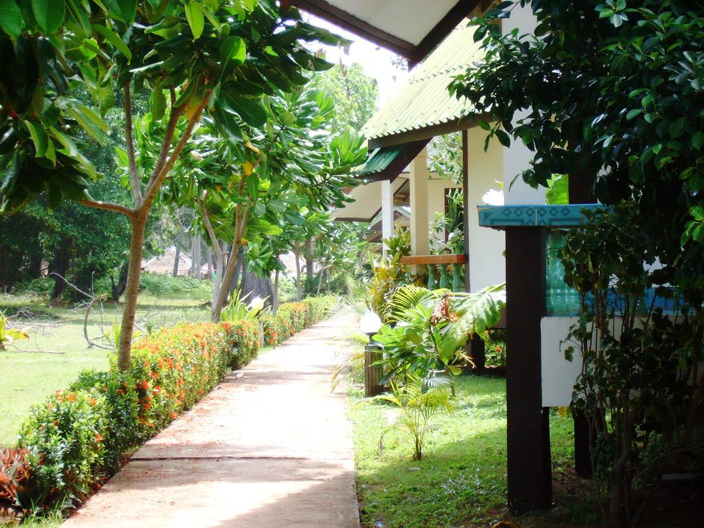 Lanta Palm Beach Resort , Beach Bungalow - Ko Lanta Eksteriør bilde