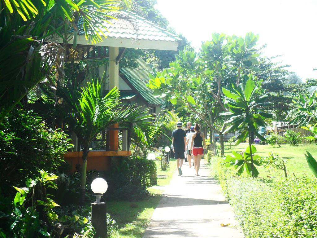 Lanta Palm Beach Resort , Beach Bungalow - Ko Lanta Eksteriør bilde