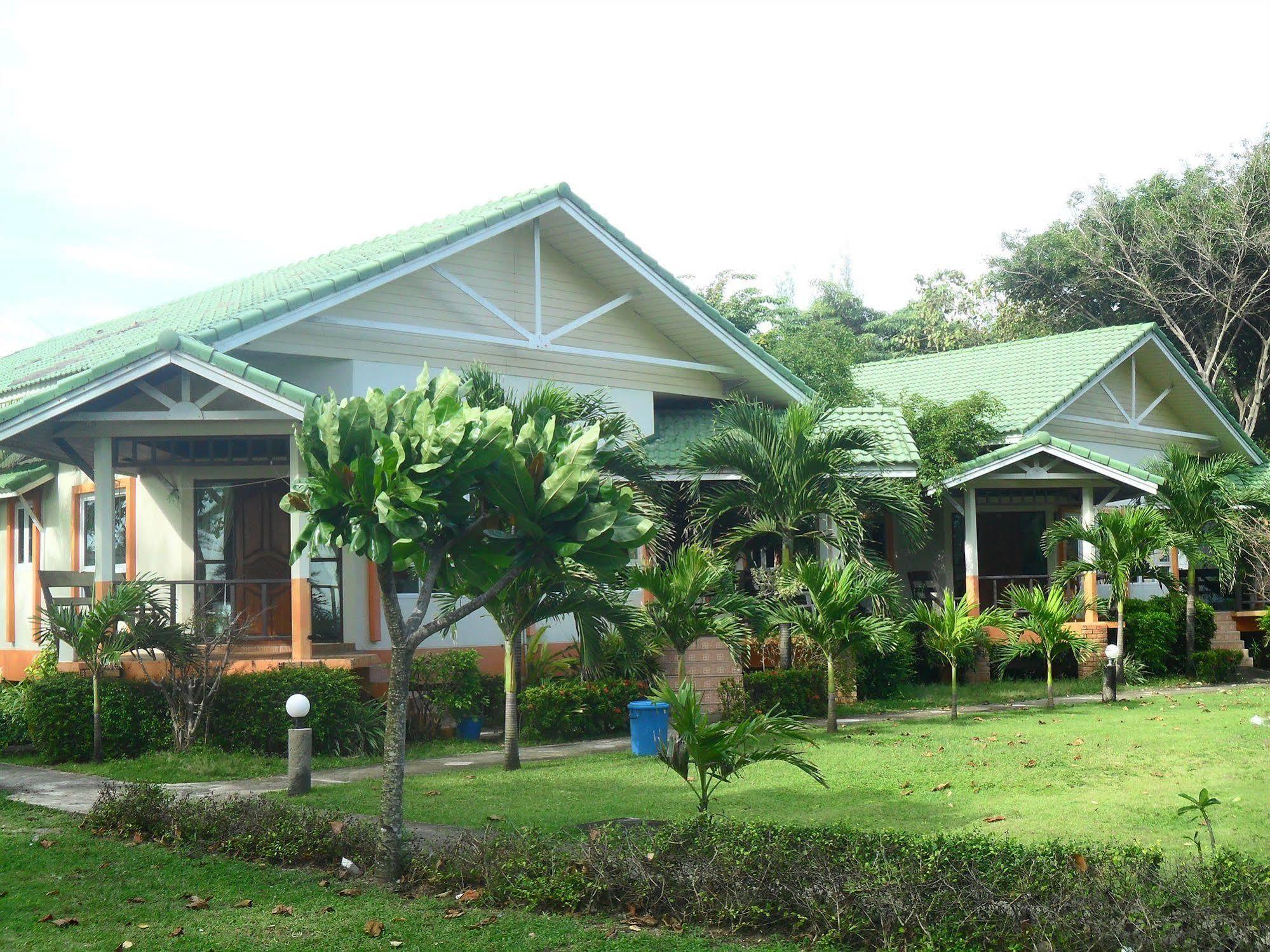Lanta Palm Beach Resort , Beach Bungalow - Ko Lanta Eksteriør bilde