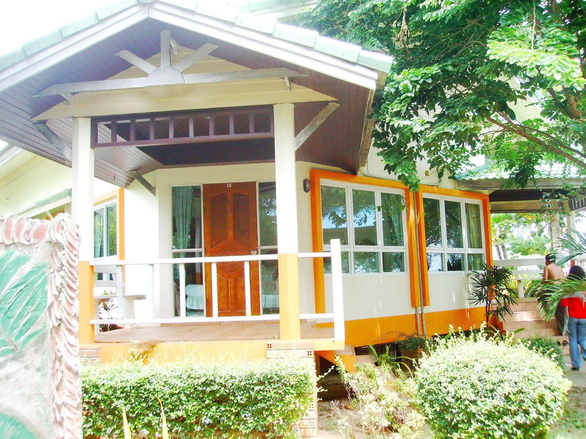 Lanta Palm Beach Resort , Beach Bungalow - Ko Lanta Eksteriør bilde