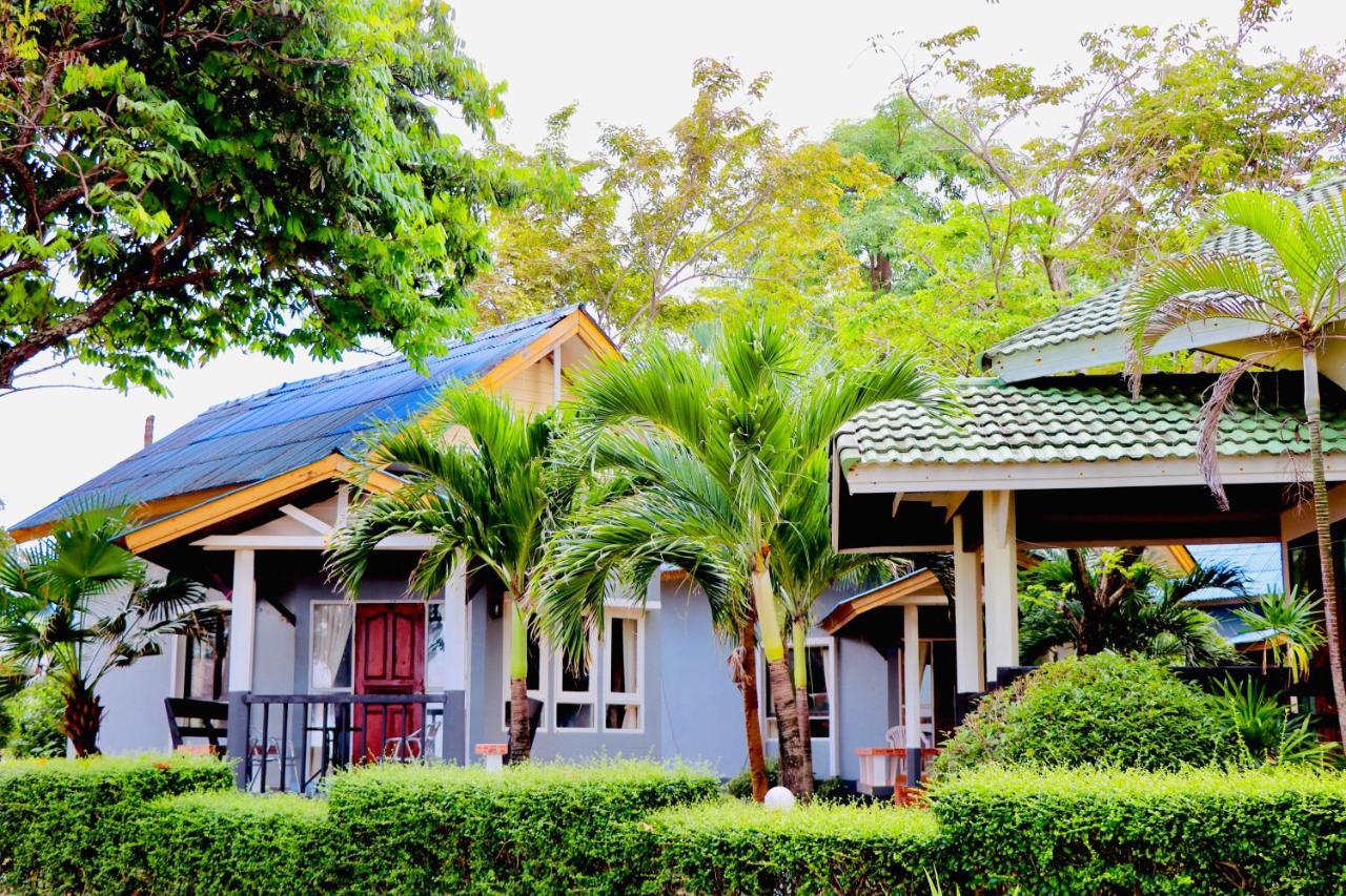 Lanta Palm Beach Resort , Beach Bungalow - Ko Lanta Eksteriør bilde