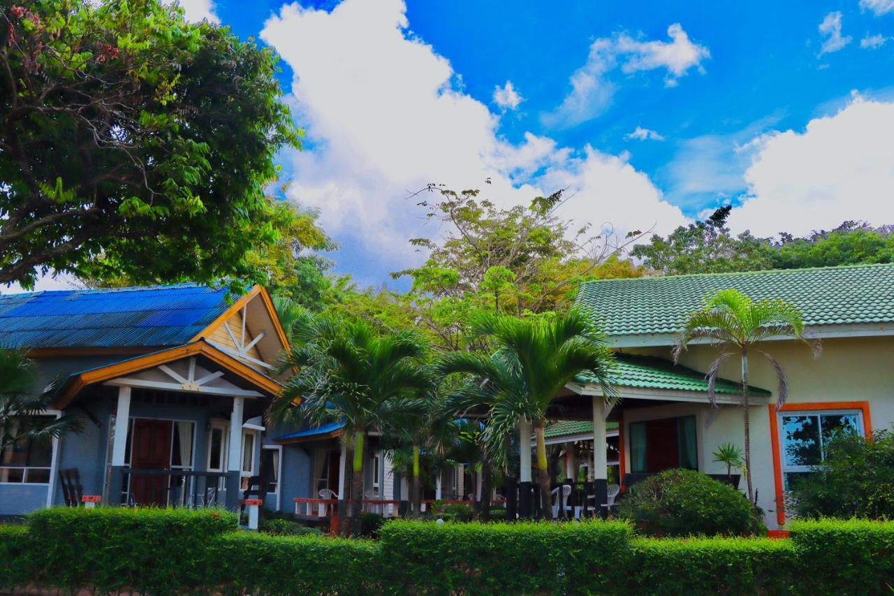 Lanta Palm Beach Resort , Beach Bungalow - Ko Lanta Eksteriør bilde